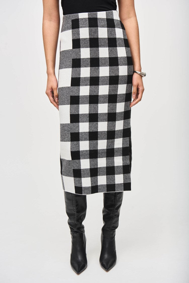 Plaid Jacquard Knit Skirt - Black/vanilla