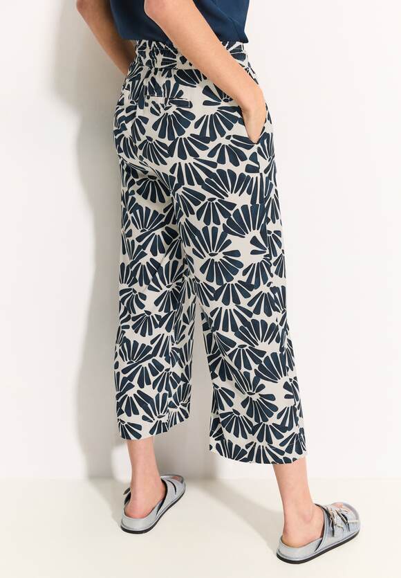 Neele AOP Crop Trousers - Dark Petrol Blue