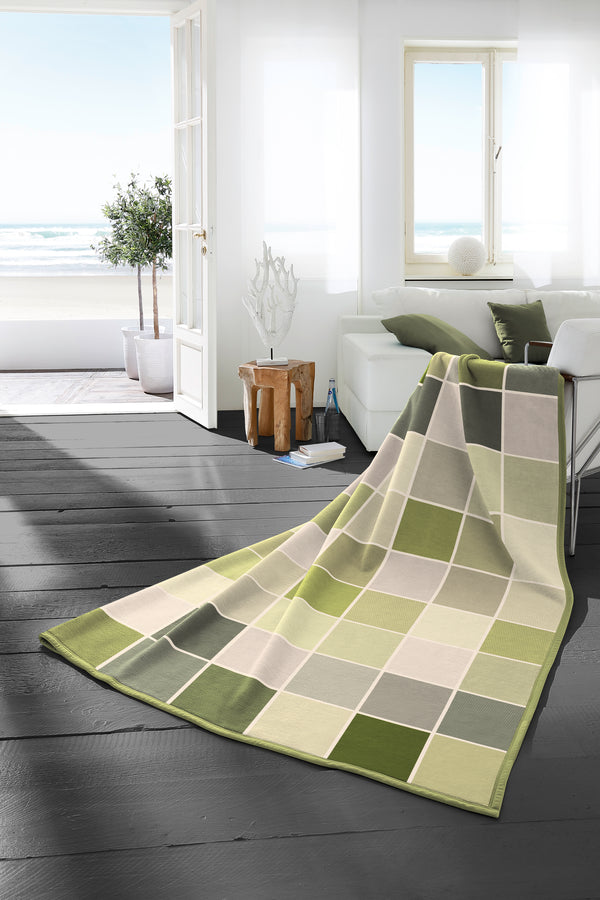 Thermosoft Throw - Check Green 150 x 200