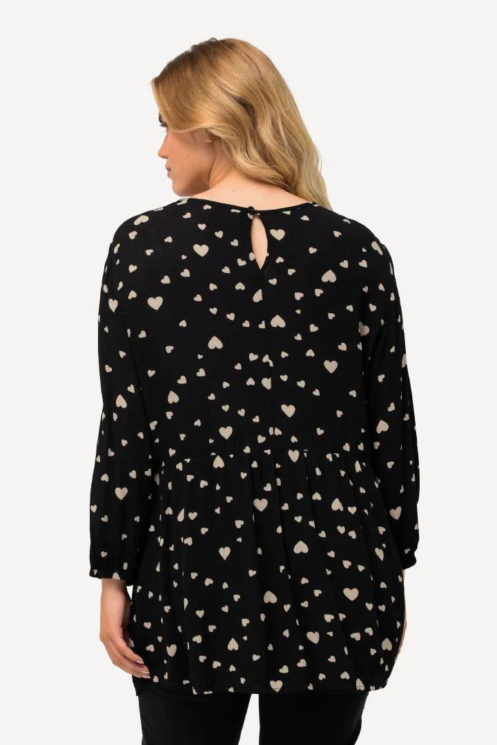 SMOCKED HEART PRINT TOP - Black-cream