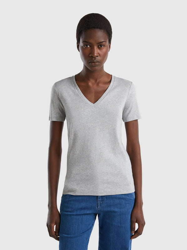 V Neck T-Shirt - Grey