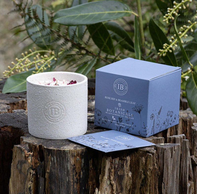 Wildflowers of Ireland Candle - Rose Hip & Bramble Leaf