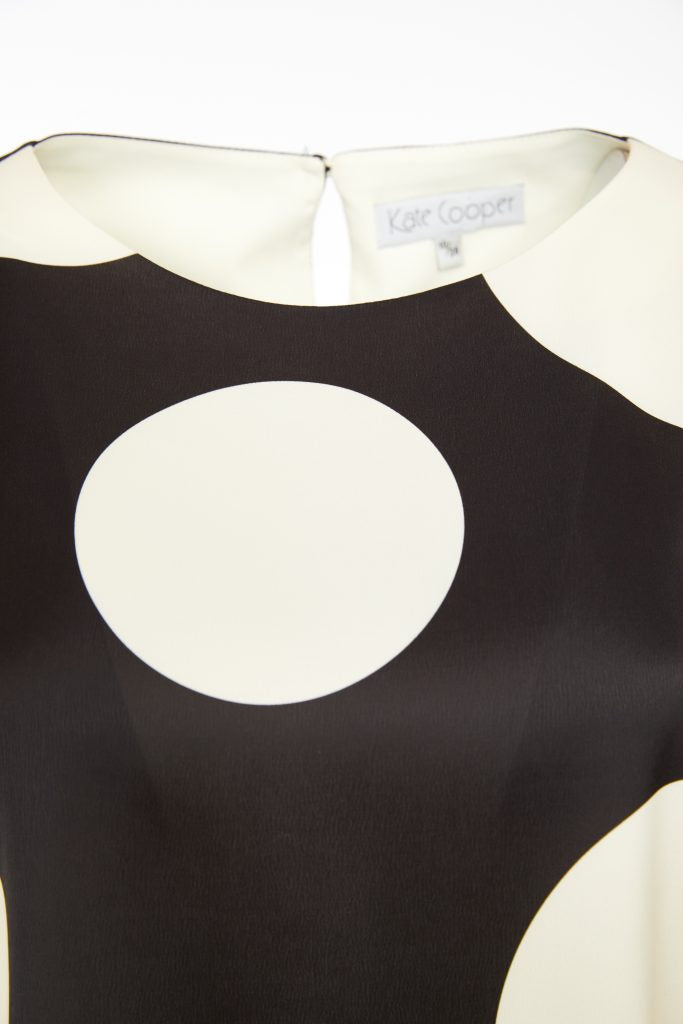 Spot Round Neck Shirt - Black/cream