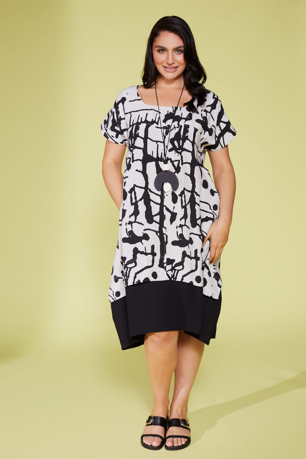 PRINT DRESS/CONTRAST UNDERSIDE - Black/sand