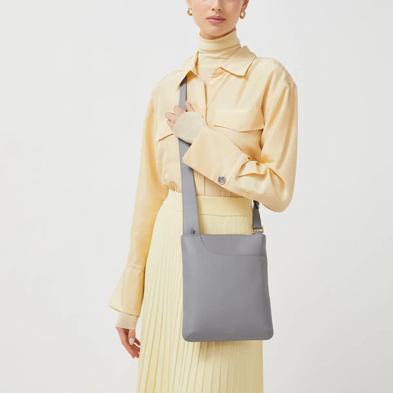 Pockets Icon Med Ziptop Crossbody - Cloud Burst