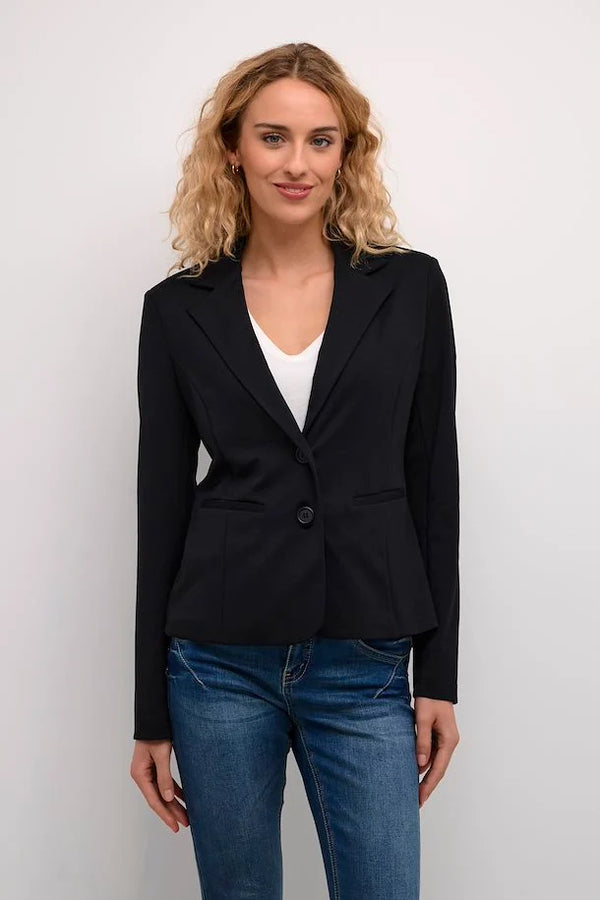 Anett Blazer - Pitch Black