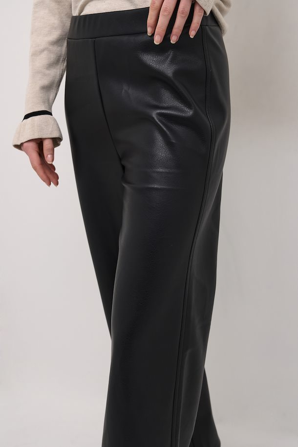 Ariana 7/8 Len Leatherette Trouser - Pitch Black