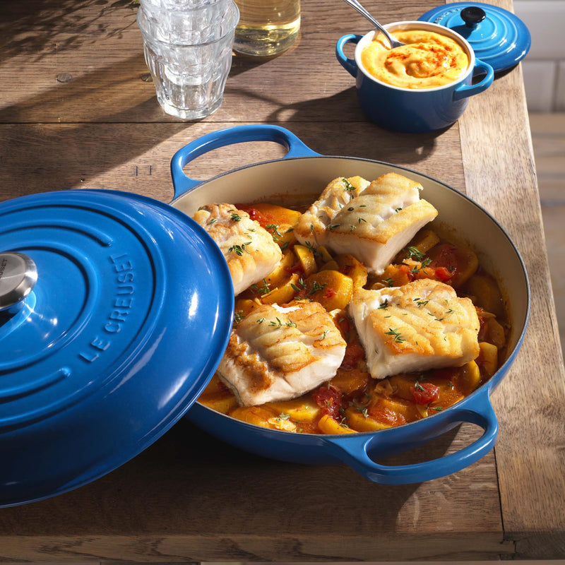 Signature Cast Iron Shallow Casserole 26cm - Marseille Blue