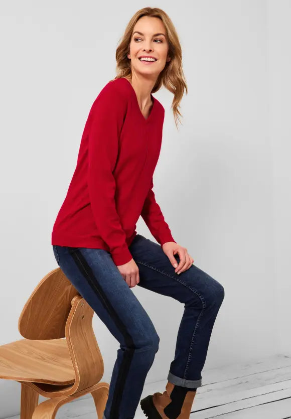 V Neck Jumper - Strong Red