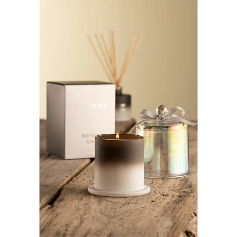 Candle - Black Pepper & Gin