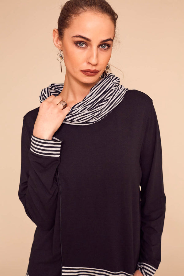 Stripe Neck Scarf - Black/grey