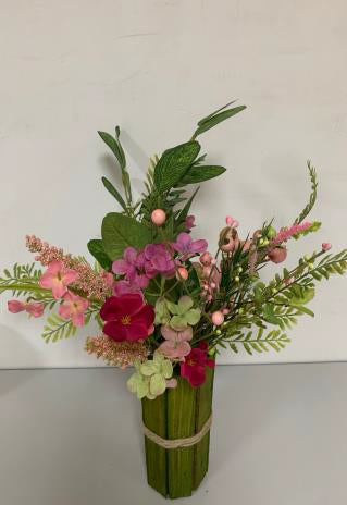 40cm Pink Berries & Hydrangea Flower Bundle